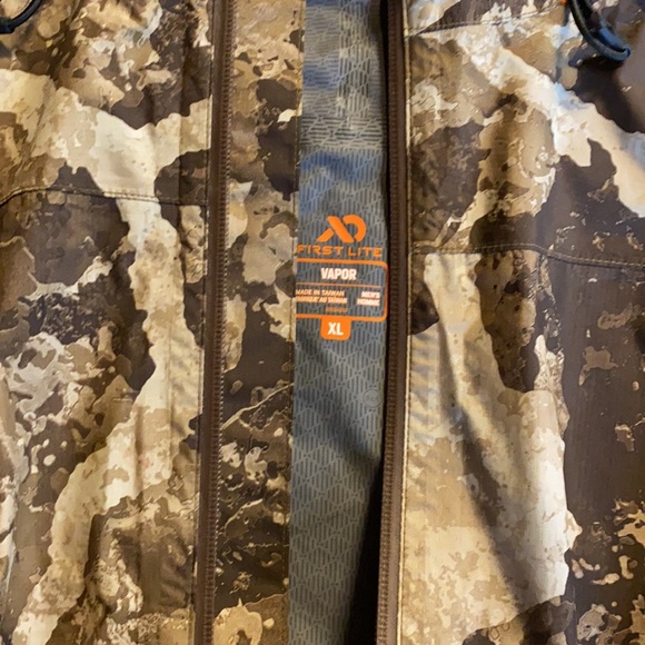First Lite Vapor Rain Jacket in Cipher. XL - Picture 2 of 5